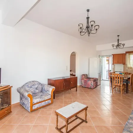 Vila Shoreline Drive House By 